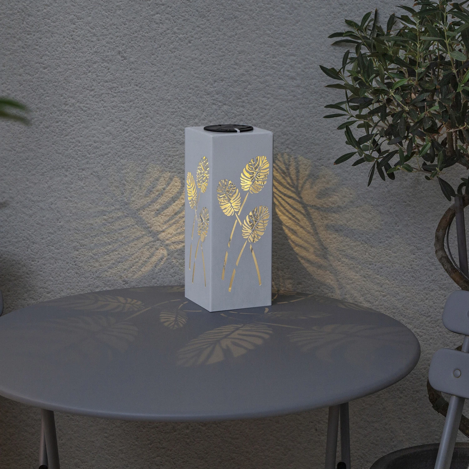 Star Trading Lampe Solaire LED Albaleaf, 2 Utilisations 4 Star Trading Lampe Solaire LED Albaleaf, 2 Utilisations – Image 4