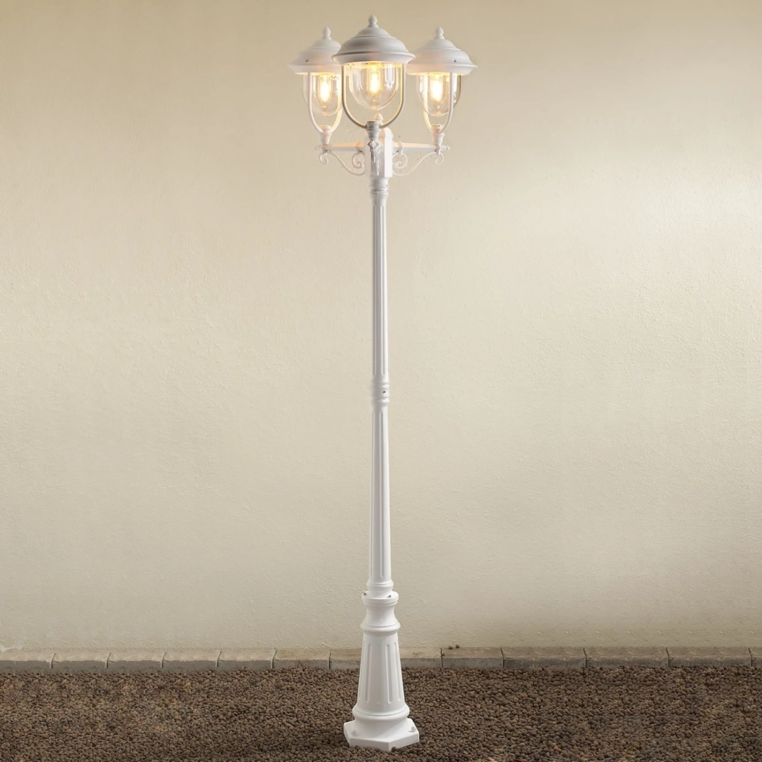 Konstsmide Lampadaire Candélabre 3 Abat-jours Parma Blanc 1 Konstsmide Lampadaire Candélabre 3 Abat-jours Parma Blanc