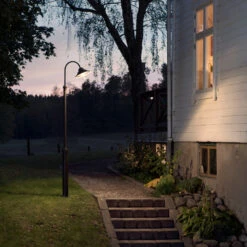 Konstsmide Lampadaire LED Vega Fabriqué à La Main 7 Konstsmide Lampadaire LED Vega Fabriqué à La Main -Konstsmide || Lucande Soldes Boutique 5522480 2