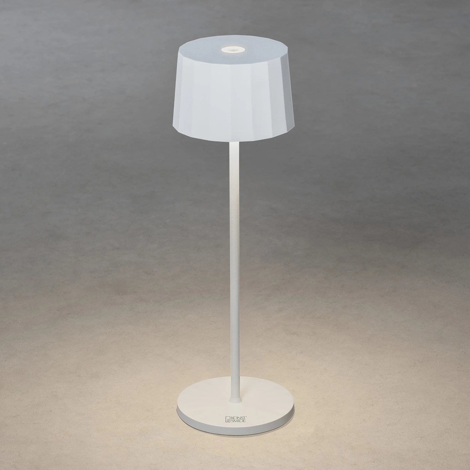 Konstsmide Lampe à Poser LED Positano Pour Extérieur, Blanche 1 Konstsmide Lampe à Poser LED Positano Pour Extérieur, Blanche