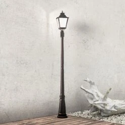 Élégant Lampadaire VIVIANA, Charme Nostalgique