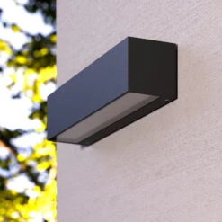 Lucande Tilde - Applique Longue LED Pr Ext. IP65 -Konstsmide || Lucande Soldes Boutique 9616101 3