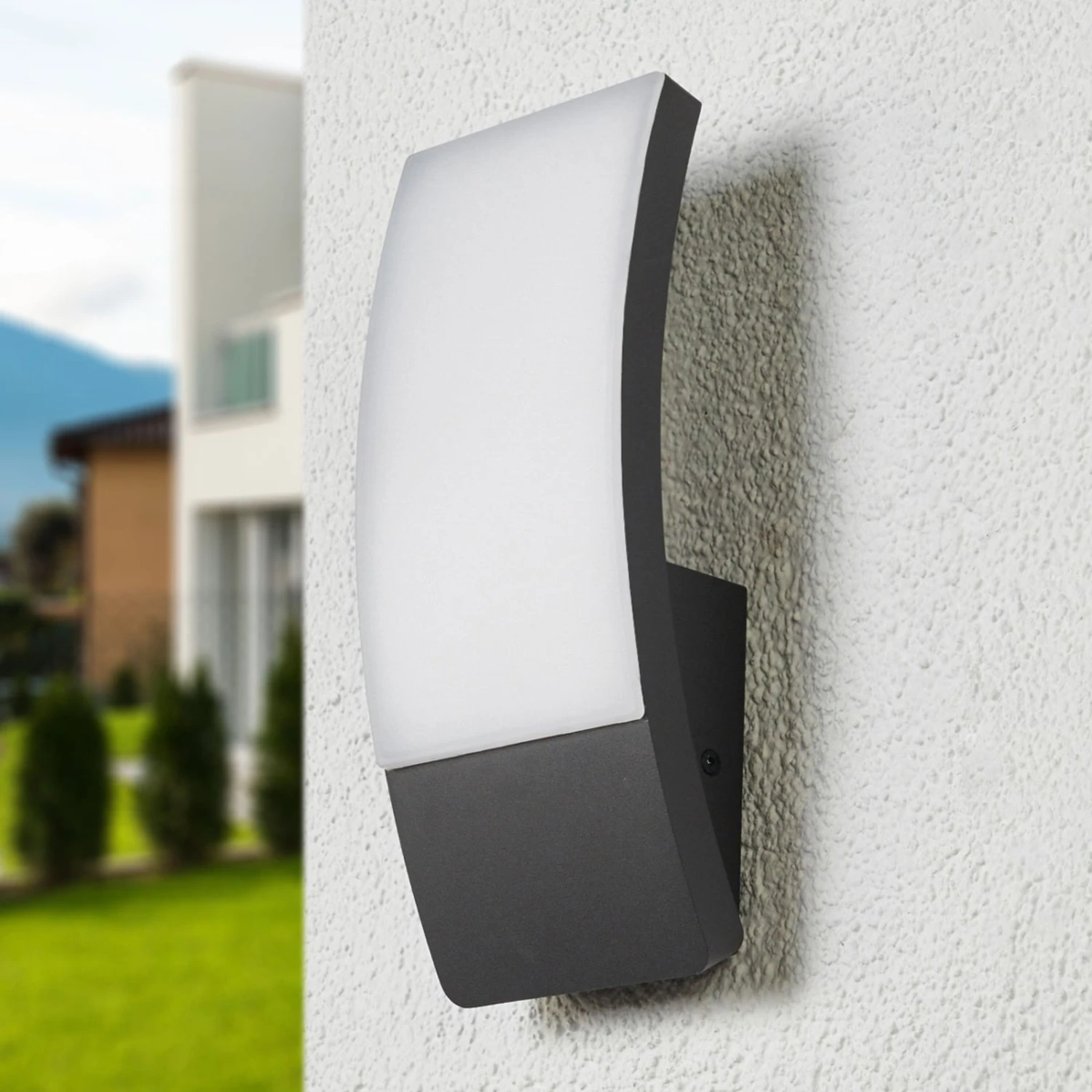 Lucande Applique D'extérieur LED Courbe Siara, Gris Foncé 2 Lucande Applique D'extérieur LED Courbe Siara, Gris Foncé – Image 2