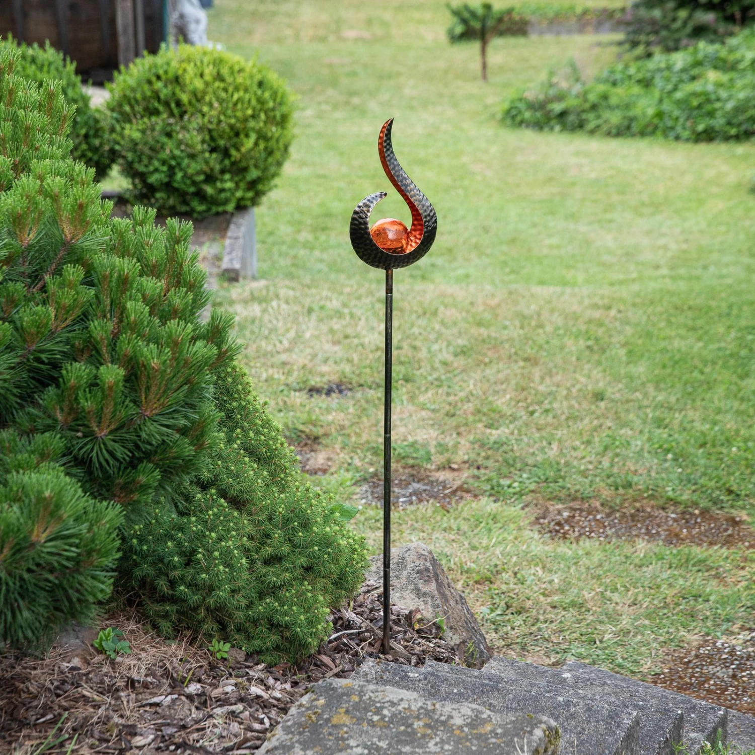 Lindby Yonca Lampe Déco Solaire LED 119,2cm Cuivré 1 Lindby Yonca Lampe Déco Solaire LED 119,2cm Cuivré